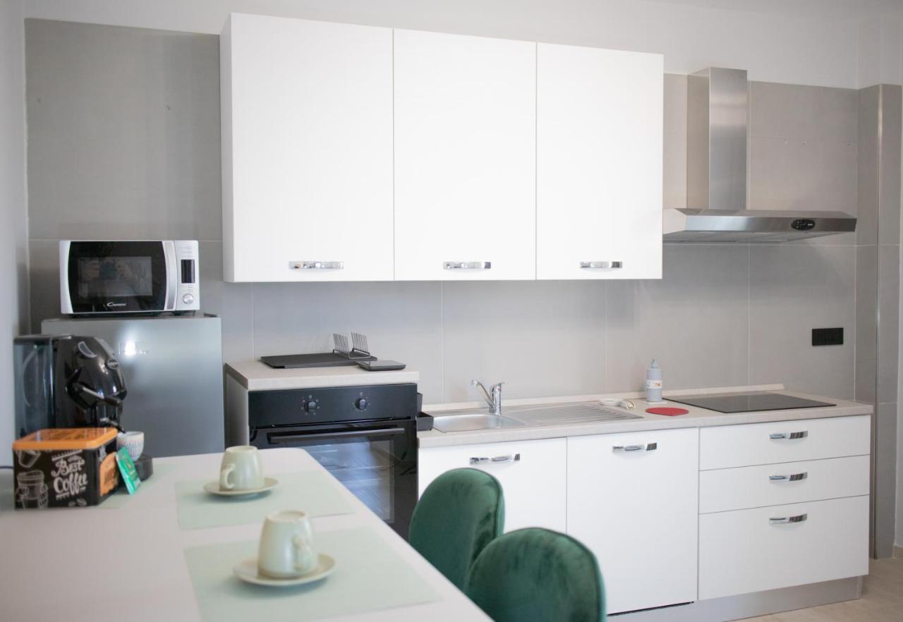 E-Twelve Apartment Naples Extérieur photo